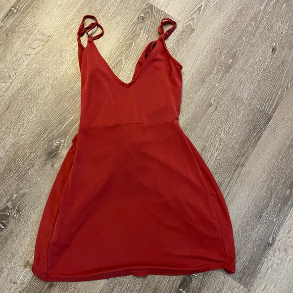 Red Twist Mini Dress ❤️ - Picture 3 of 3